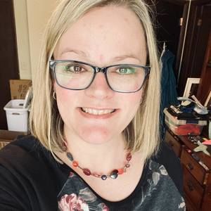 Meet your Posher, Kelly